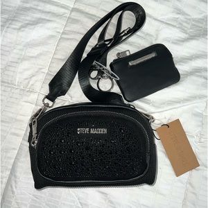 BLACK STEVE MADDEN BAG